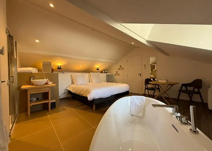 Bed & Breakfast Les D'hotes Du Chateau Eclosion Saint-Paul-en-Jarez