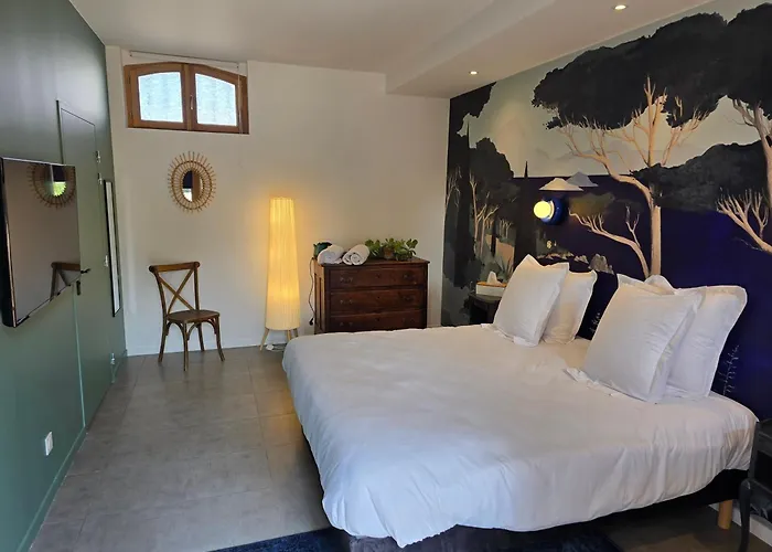 Bed & Breakfast Les D'hotes Du Chateau Eclosion